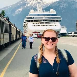 Meet your Posher, Kelly